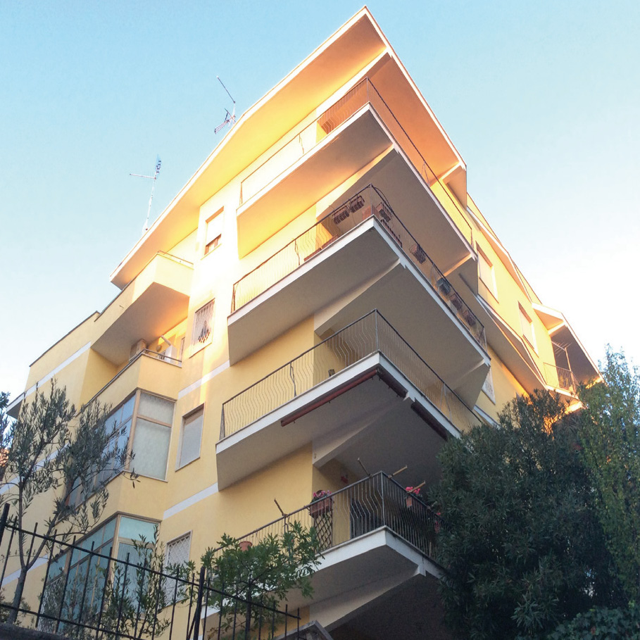 Via Claudio Achilini n. 15